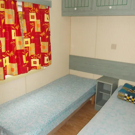 Camping La Tour Embrun Exterior photo