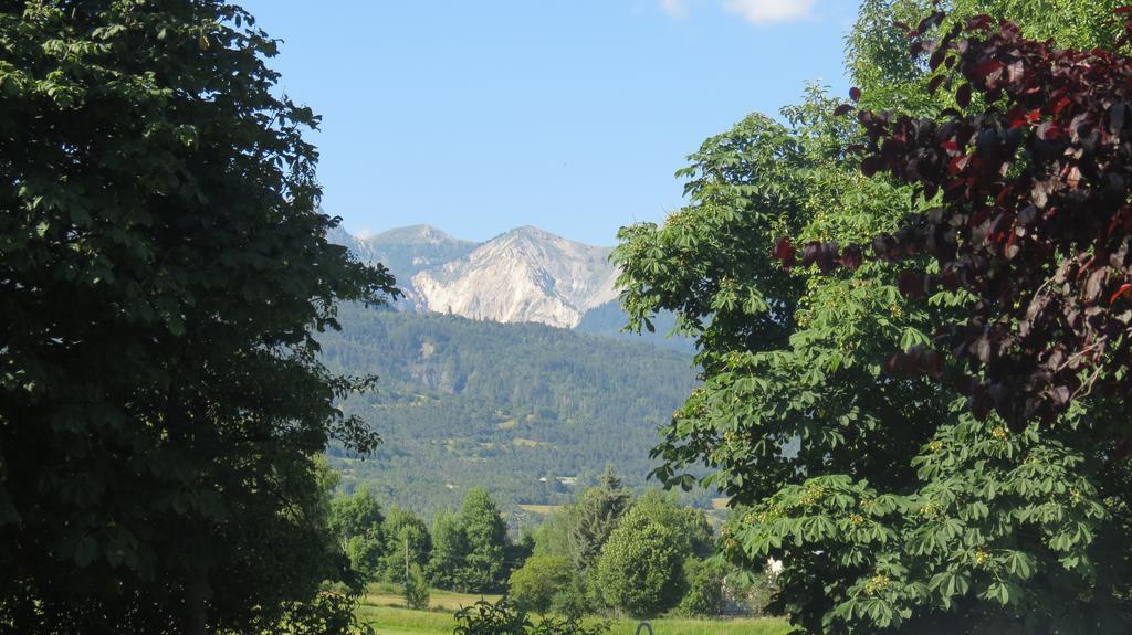 La Tour