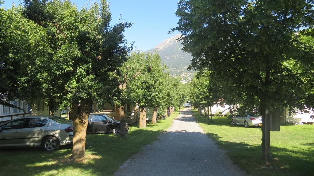 La Tour