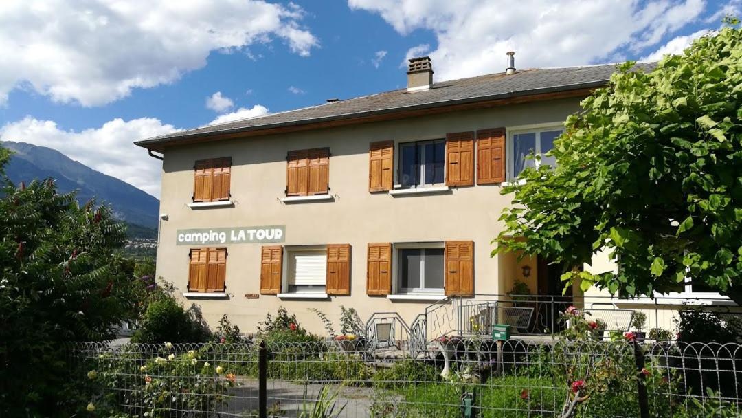 La Tour 2* Embrun